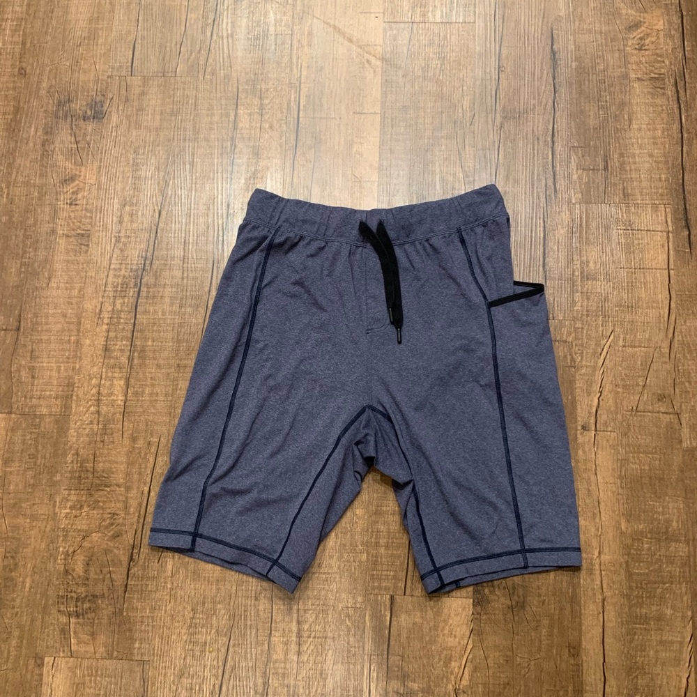 Lululemon For The People shorts Sz. Lg